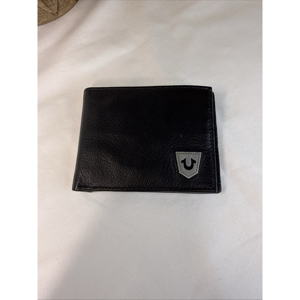 True Religion Men's Genuine Leather Black Bifold Wallet RFID Metal Logo.